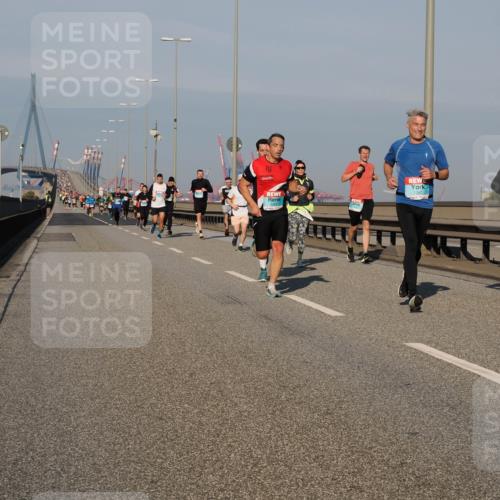 03.10.2025 - Köhlbrandbrückenlauf Fabian Wolf http://msf.ph/oto/9031535 03.10.2025 09:45:45 Position 3 1297, 1247, 2709 meine-sportfotos.de