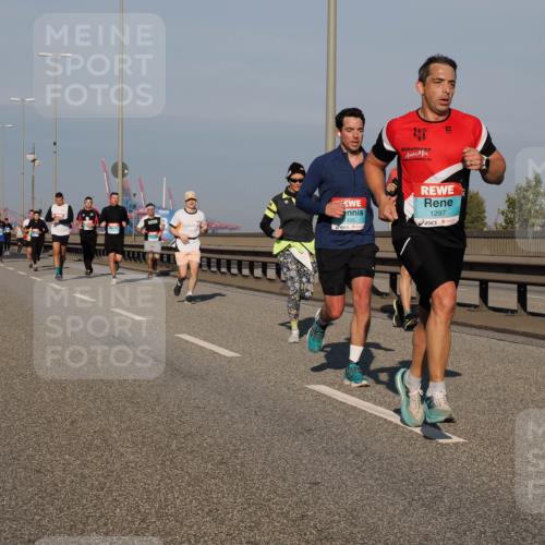 03.10.2025 - Köhlbrandbrückenlauf Fabian Wolf http://msf.ph/oto/9031567 03.10.2025 09:45:48 Position 3 1405, 1297 meine-sportfotos.de