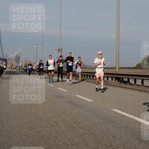 03.10.2025 - Köhlbrandbrückenlauf Fabian Wolf http://msf.ph/oto/9031592 03.10.2025 09:45:49 Position 3  meine-sportfotos.de