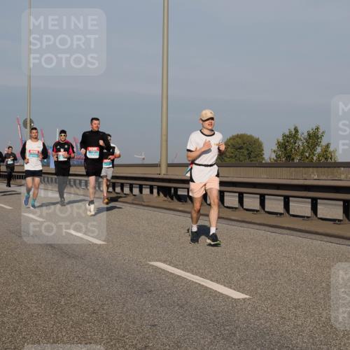 03.10.2025 - Köhlbrandbrückenlauf Fabian Wolf http://msf.ph/oto/9031621 03.10.2025 09:45:51 Position 3  meine-sportfotos.de