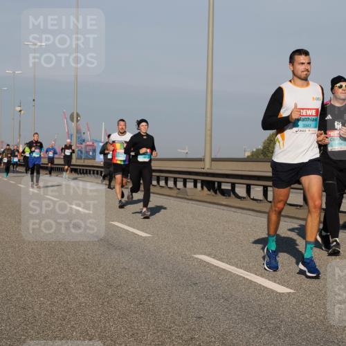 03.10.2025 - Köhlbrandbrückenlauf Fabian Wolf http://msf.ph/oto/9031682 03.10.2025 09:45:56 Position 3 3343, 1109, 2880 meine-sportfotos.de