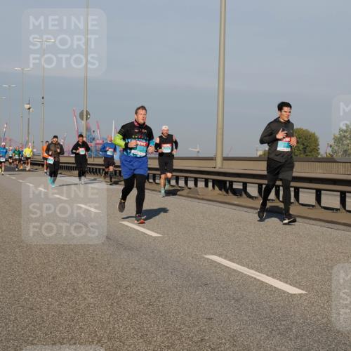 03.10.2025 - Köhlbrandbrückenlauf Fabian Wolf http://msf.ph/oto/9031764 03.10.2025 09:46:02 Position 3  meine-sportfotos.de