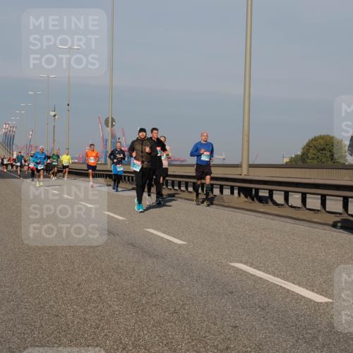 03.10.2025 - Köhlbrandbrückenlauf Fabian Wolf http://msf.ph/oto/9031830 03.10.2025 09:46:05 Position 3 2777 meine-sportfotos.de