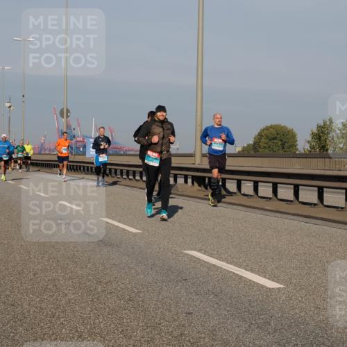 03.10.2025 - Köhlbrandbrückenlauf Fabian Wolf http://msf.ph/oto/9031873 03.10.2025 09:46:07 Position 3  meine-sportfotos.de