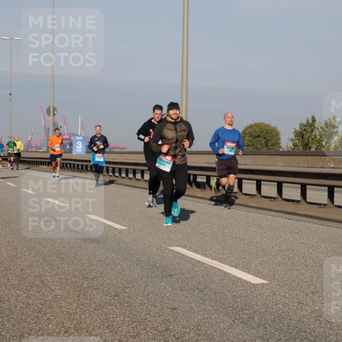 03.10.2025 - Köhlbrandbrückenlauf Fabian Wolf http://msf.ph/oto/9031882 03.10.2025 09:46:08 Position 3 2959 meine-sportfotos.de