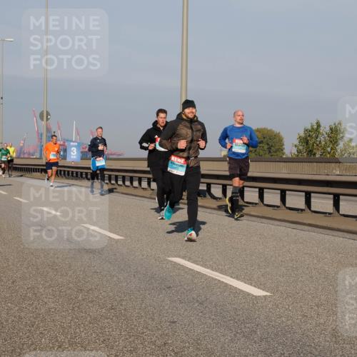 03.10.2025 - Köhlbrandbrückenlauf Fabian Wolf http://msf.ph/oto/9031886 03.10.2025 09:46:08 Position 3 3, 2959, 1157 meine-sportfotos.de