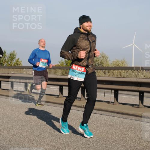 03.10.2025 - Köhlbrandbrückenlauf Fabian Wolf http://msf.ph/oto/9031934 03.10.2025 09:46:10 Position 3 1122, 1157, 2959 meine-sportfotos.de