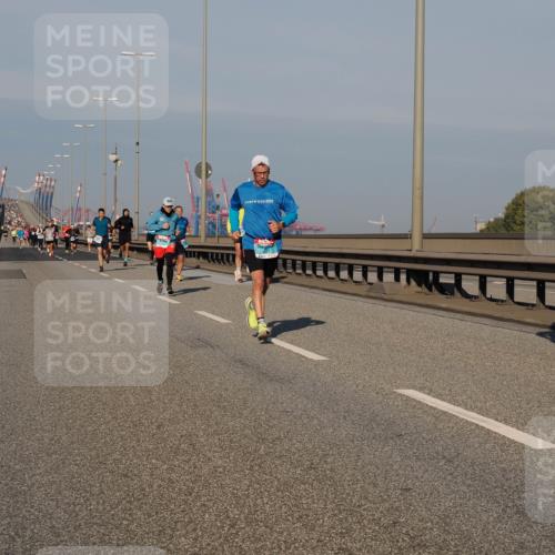 03.10.2025 - Köhlbrandbrückenlauf Fabian Wolf http://msf.ph/oto/9032006 03.10.2025 09:46:15 Position 3 1315 meine-sportfotos.de