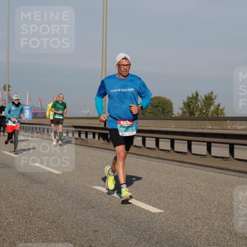 03.10.2025 - Köhlbrandbrückenlauf Fabian Wolf http://msf.ph/oto/9032054 03.10.2025 09:46:17 Position 3 1021 meine-sportfotos.de
