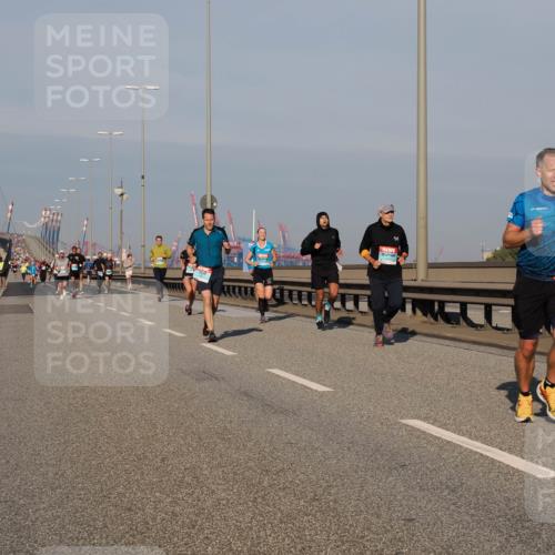 03.10.2025 - Köhlbrandbrückenlauf Fabian Wolf http://msf.ph/oto/9032171 03.10.2025 09:46:22 Position 3  meine-sportfotos.de