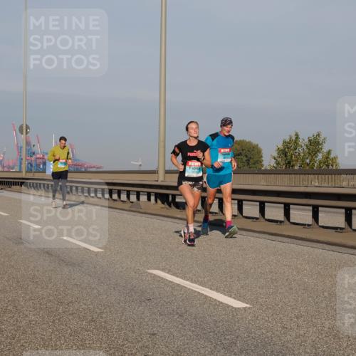 03.10.2025 - Köhlbrandbrückenlauf Fabian Wolf http://msf.ph/oto/9032302 03.10.2025 09:46:29 Position 3 1018 meine-sportfotos.de