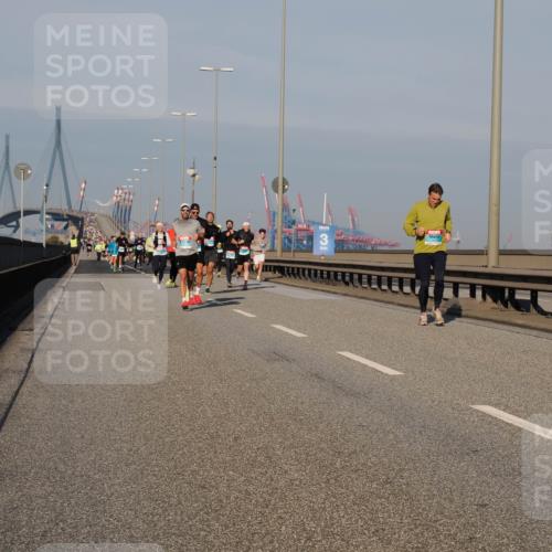 03.10.2025 - Köhlbrandbrückenlauf Fabian Wolf http://msf.ph/oto/9032333 03.10.2025 09:46:31 Position 3 3 meine-sportfotos.de
