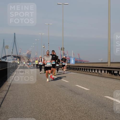 03.10.2025 - Köhlbrandbrückenlauf Fabian Wolf http://msf.ph/oto/9032372 03.10.2025 09:46:33 Position 3 3 meine-sportfotos.de