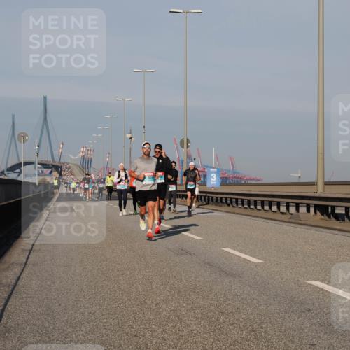 03.10.2025 - Köhlbrandbrückenlauf Fabian Wolf http://msf.ph/oto/9032377 03.10.2025 09:46:33 Position 3 1517 meine-sportfotos.de