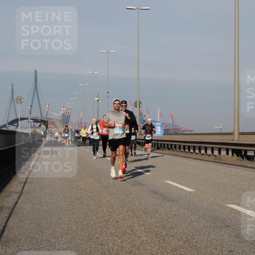03.10.2025 - Köhlbrandbrückenlauf Fabian Wolf http://msf.ph/oto/9032390 03.10.2025 09:46:34 Position 3  meine-sportfotos.de