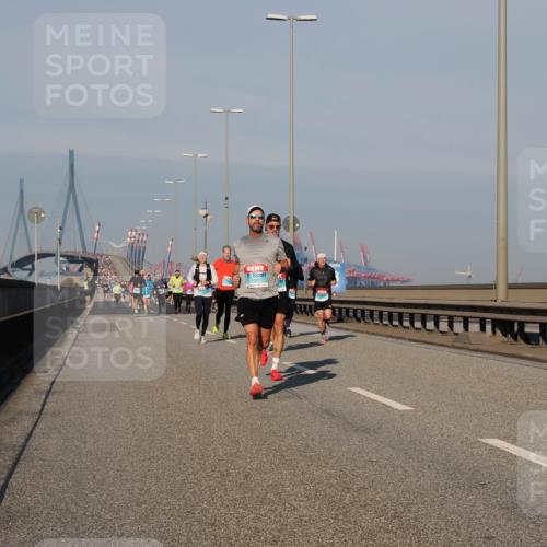 03.10.2025 - Köhlbrandbrückenlauf Fabian Wolf http://msf.ph/oto/9032399 03.10.2025 09:46:34 Position 3 1071 meine-sportfotos.de