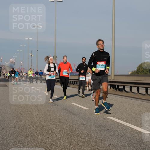 03.10.2025 - Köhlbrandbrückenlauf Fabian Wolf http://msf.ph/oto/9032486 03.10.2025 09:46:38 Position 3 2796 meine-sportfotos.de