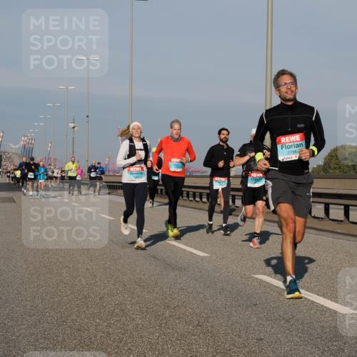 03.10.2025 - Köhlbrandbrückenlauf Fabian Wolf http://msf.ph/oto/9032502 03.10.2025 09:46:39 Position 3 2796 meine-sportfotos.de