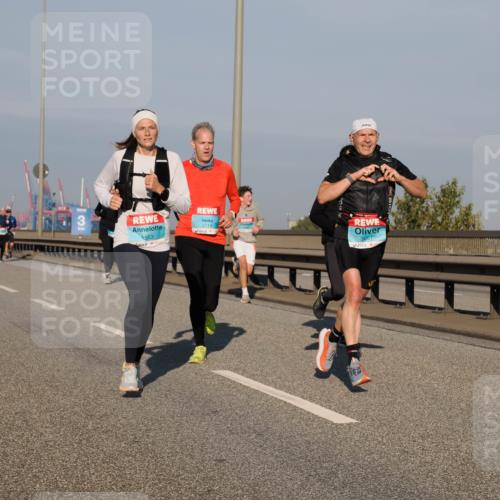 03.10.2025 - Köhlbrandbrückenlauf Fabian Wolf http://msf.ph/oto/9032536 03.10.2025 09:46:40 Position 3 3, 1553, 3719, 3091 meine-sportfotos.de