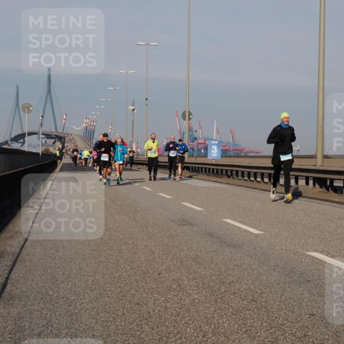 03.10.2025 - Köhlbrandbrückenlauf Fabian Wolf http://msf.ph/oto/9032560 03.10.2025 09:46:42 Position 3 3 meine-sportfotos.de