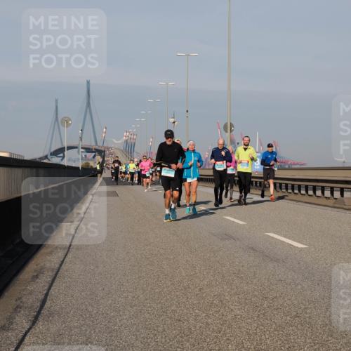 03.10.2025 - Köhlbrandbrückenlauf Fabian Wolf http://msf.ph/oto/9032645 03.10.2025 09:46:46 Position 3  meine-sportfotos.de
