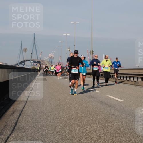 03.10.2025 - Köhlbrandbrückenlauf Fabian Wolf http://msf.ph/oto/9032669 03.10.2025 09:46:47 Position 3  meine-sportfotos.de