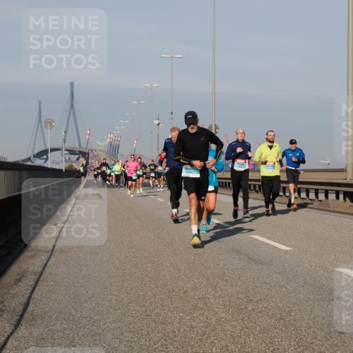 03.10.2025 - Köhlbrandbrückenlauf Fabian Wolf http://msf.ph/oto/9032688 03.10.2025 09:46:48 Position 3 3307 meine-sportfotos.de