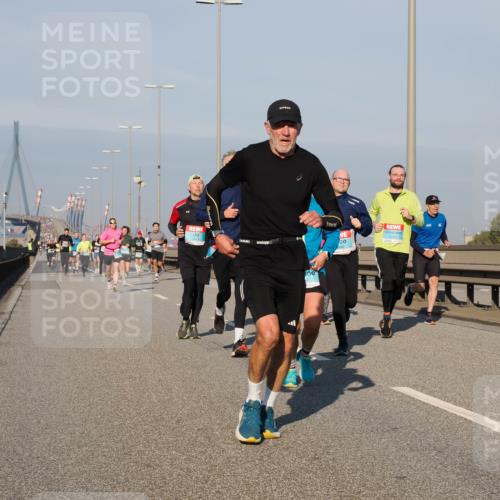 03.10.2025 - Köhlbrandbrückenlauf Fabian Wolf http://msf.ph/oto/9032723 03.10.2025 09:46:50 Position 3  meine-sportfotos.de
