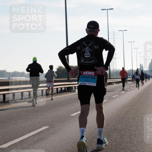 03.10.2025 - Köhlbrandbrückenlauf Fabian Wolf http://msf.ph/oto/9032780 03.10.2025 09:46:54 Position 3 3307, 84 meine-sportfotos.de