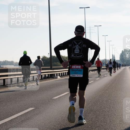 03.10.2025 - Köhlbrandbrückenlauf Fabian Wolf http://msf.ph/oto/9032785 03.10.2025 09:46:54 Position 3 3307, 84 meine-sportfotos.de