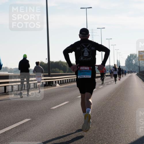 03.10.2025 - Köhlbrandbrückenlauf Fabian Wolf http://msf.ph/oto/9032790 03.10.2025 09:46:55 Position 3 84, 3307 meine-sportfotos.de
