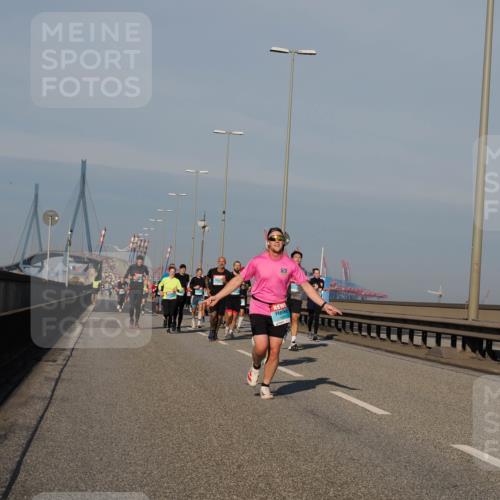 03.10.2025 - Köhlbrandbrückenlauf Fabian Wolf http://msf.ph/oto/9032793 03.10.2025 09:46:56 Position 3 1826 meine-sportfotos.de