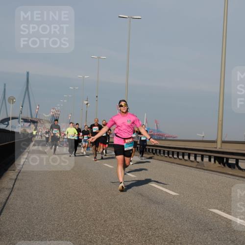 03.10.2025 - Köhlbrandbrückenlauf Fabian Wolf http://msf.ph/oto/9032797 03.10.2025 09:46:56 Position 3  meine-sportfotos.de