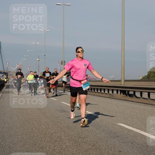 03.10.2025 - Köhlbrandbrückenlauf Fabian Wolf http://msf.ph/oto/9032820 03.10.2025 09:46:57 Position 3 1826 meine-sportfotos.de