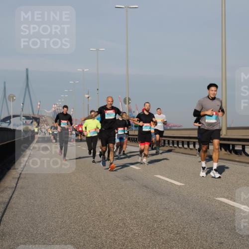 03.10.2025 - Köhlbrandbrückenlauf Fabian Wolf http://msf.ph/oto/9032870 03.10.2025 09:47:00 Position 3  meine-sportfotos.de