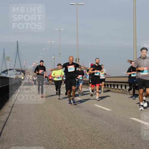 03.10.2025 - Köhlbrandbrückenlauf Fabian Wolf http://msf.ph/oto/9032883 03.10.2025 09:47:01 Position 3  meine-sportfotos.de