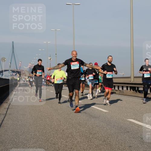 03.10.2025 - Köhlbrandbrückenlauf Fabian Wolf http://msf.ph/oto/9032901 03.10.2025 09:47:01 Position 3 1194, 1602 meine-sportfotos.de