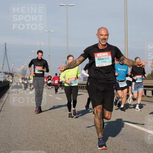 03.10.2025 - Köhlbrandbrückenlauf Fabian Wolf http://msf.ph/oto/9032940 03.10.2025 09:47:03 Position 3 1194, 2989, 1602 meine-sportfotos.de
