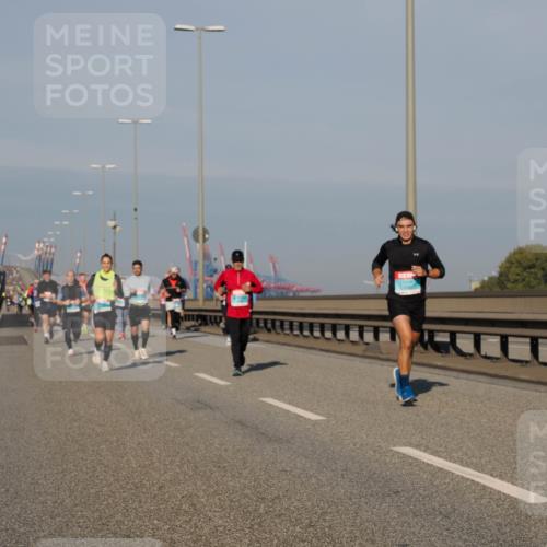 03.10.2025 - Köhlbrandbrückenlauf Fabian Wolf http://msf.ph/oto/9033024 03.10.2025 09:47:08 Position 3  meine-sportfotos.de