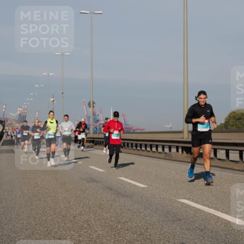 03.10.2025 - Köhlbrandbrückenlauf Fabian Wolf http://msf.ph/oto/9033033 03.10.2025 09:47:08 Position 3  meine-sportfotos.de