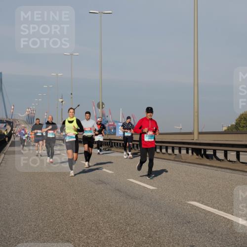 03.10.2025 - Köhlbrandbrückenlauf Fabian Wolf http://msf.ph/oto/9033062 03.10.2025 09:47:09 Position 3 379 meine-sportfotos.de