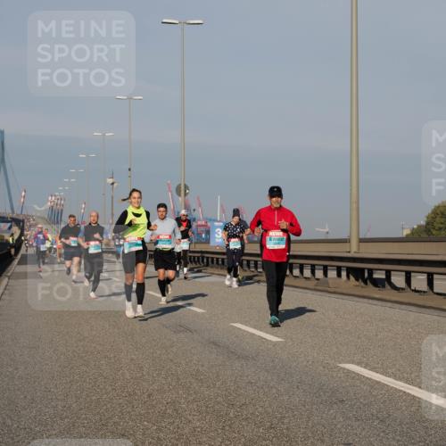 03.10.2025 - Köhlbrandbrückenlauf Fabian Wolf http://msf.ph/oto/9033065 03.10.2025 09:47:09 Position 3 3, 3224 meine-sportfotos.de