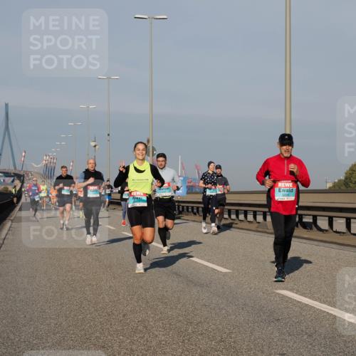 03.10.2025 - Köhlbrandbrückenlauf Fabian Wolf http://msf.ph/oto/9033092 03.10.2025 09:47:11 Position 3 3224, 3454 meine-sportfotos.de