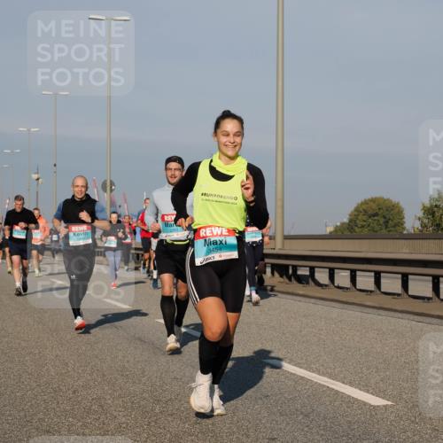 03.10.2025 - Köhlbrandbrückenlauf Fabian Wolf http://msf.ph/oto/9033132 03.10.2025 09:47:12 Position 3 3204, 50, 2024, 3454 meine-sportfotos.de