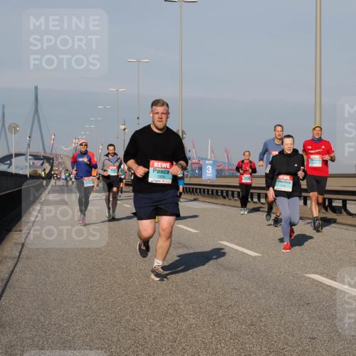 03.10.2025 - Köhlbrandbrückenlauf Fabian Wolf http://msf.ph/oto/9033207 03.10.2025 09:47:16 Position 3 1504, 3, 1284, 1130 meine-sportfotos.de