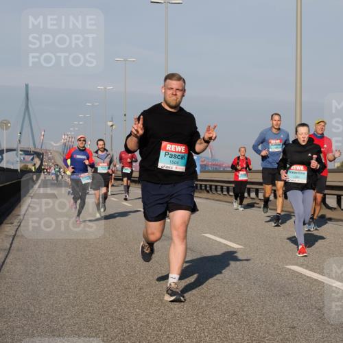 03.10.2025 - Köhlbrandbrückenlauf Fabian Wolf http://msf.ph/oto/9033222 03.10.2025 09:47:17 Position 3 1504, 1284 meine-sportfotos.de