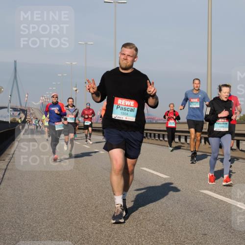 03.10.2025 - Köhlbrandbrückenlauf Fabian Wolf http://msf.ph/oto/9033225 03.10.2025 09:47:17 Position 3 1504, 1284 meine-sportfotos.de