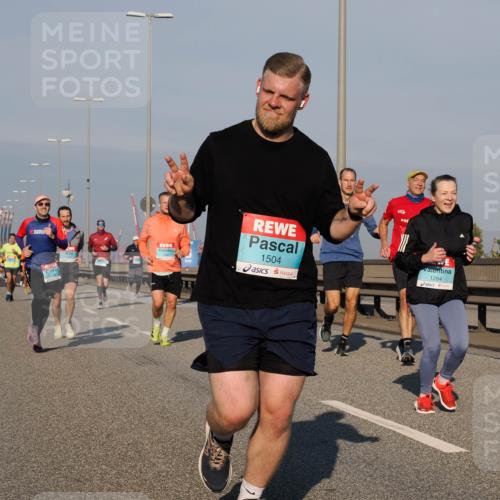 03.10.2025 - Köhlbrandbrückenlauf Fabian Wolf http://msf.ph/oto/9033240 03.10.2025 09:47:18 Position 3 1504, 1284 meine-sportfotos.de
