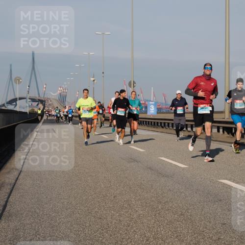 03.10.2025 - Köhlbrandbrückenlauf Fabian Wolf http://msf.ph/oto/9033339 03.10.2025 09:47:23 Position 3  meine-sportfotos.de