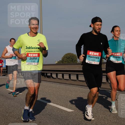 03.10.2025 - Köhlbrandbrückenlauf Fabian Wolf http://msf.ph/oto/9033448 03.10.2025 09:47:28 Position 3 1182, 1205, 1280 meine-sportfotos.de